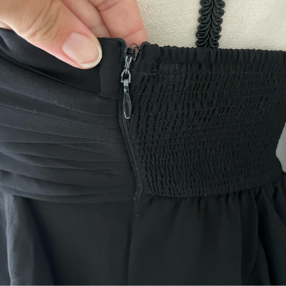 Miroa Vintage Black Ruffled Mini Dress - Picture 5 of 7
